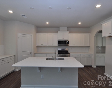 3102 Deep River Way - Photo Thumbnail 8