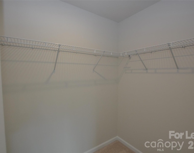 3102 Deep River Way - Photo Thumbnail 32
