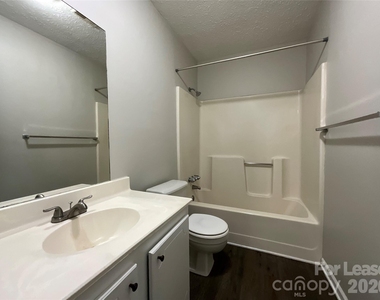304 Palm Street - Photo Thumbnail 7