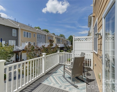 905 Lyndley Drive - Photo Thumbnail 22
