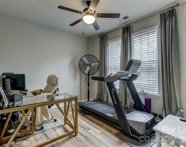 905 Lyndley Drive - Photo Thumbnail 36
