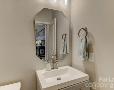 905 Lyndley Drive - Photo Thumbnail 23