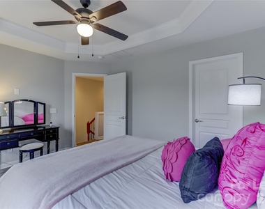 905 Lyndley Drive - Photo Thumbnail 28