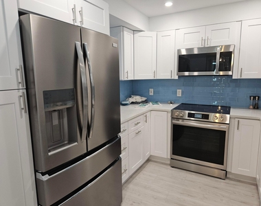 1357 Ne Ocean Boulevard - Photo Thumbnail 14