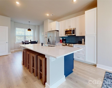 3948 Winterfield Place - Photo Thumbnail 7