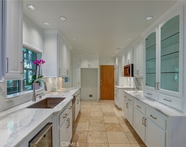 2740 Hutton Drive - Photo Thumbnail 5