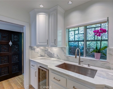 2740 Hutton Drive - Photo Thumbnail 8
