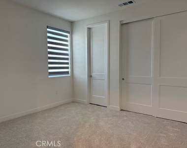 18329 Tecate Street - Photo Thumbnail 16