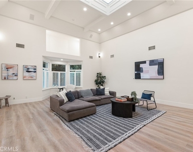 14713 Valleyheart Drive - Photo Thumbnail 4