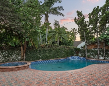 14713 Valleyheart Drive - Photo Thumbnail 31
