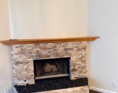 18435 Keswick Street - Photo Thumbnail 5