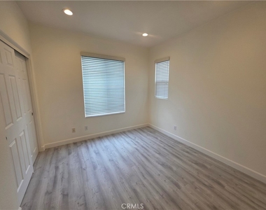 1302 Noutary Drive - Photo Thumbnail 6