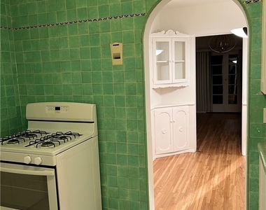 425 S Palm Drive - Photo Thumbnail 13