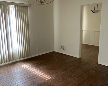 425 S Palm Drive - Photo Thumbnail 8