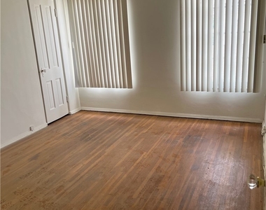 425 S Palm Drive - Photo Thumbnail 22