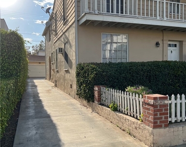 425 S Palm Drive - Photo Thumbnail 3