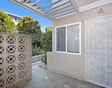 21702 Ocean Vista Drive - Photo Thumbnail 32