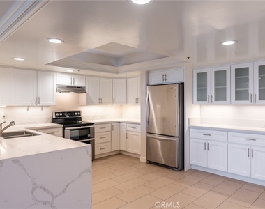 345 Pioneer - Photo Thumbnail 10