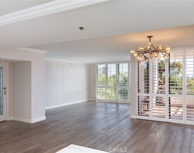 345 Pioneer - Photo Thumbnail 5