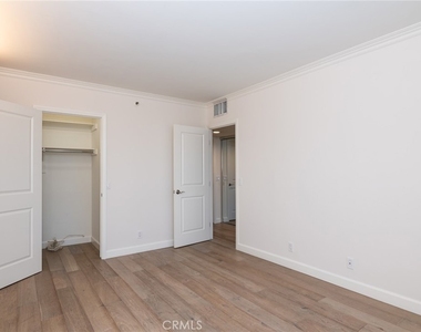 345 Pioneer - Photo Thumbnail 27