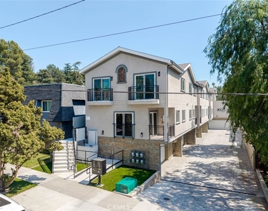 1961 Waltonia Drive - Photo Thumbnail 1