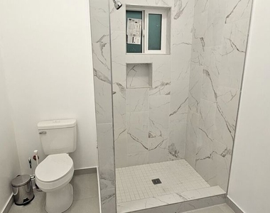 1604 W Pico Boulevard - Photo Thumbnail 9