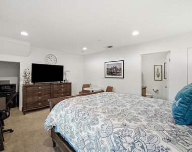 5911 Saturn Street - Photo Thumbnail 19