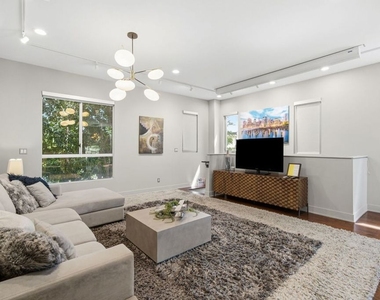 5911 Saturn Street - Photo Thumbnail 5