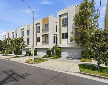 5911 Saturn Street - Photo Thumbnail 1