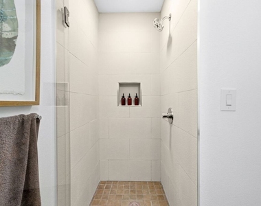 5911 Saturn Street - Photo Thumbnail 13