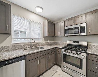 3646 Carmona Avenue - Photo Thumbnail 3