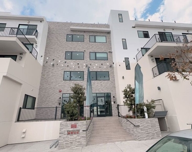 3977 Beverly Boulevard - Photo Thumbnail 9