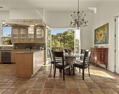 3780 1/2 Multiview Drive - Photo Thumbnail 18