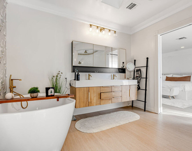 367 S Oak Avenue - Photo Thumbnail 19