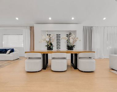 367 S Oak Avenue - Photo Thumbnail 9