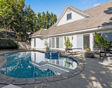 367 S Oak Avenue - Photo Thumbnail 24
