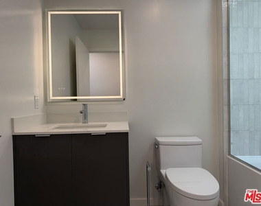5119 Colfax Avenue - Photo Thumbnail 8