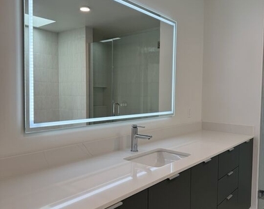 5119 Colfax Avenue - Photo Thumbnail 20