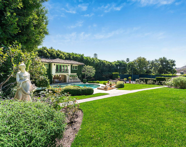 1550 Amalfi Drive - Photo Thumbnail 26