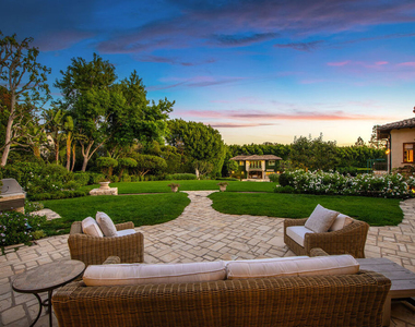 1550 Amalfi Drive - Photo Thumbnail 48