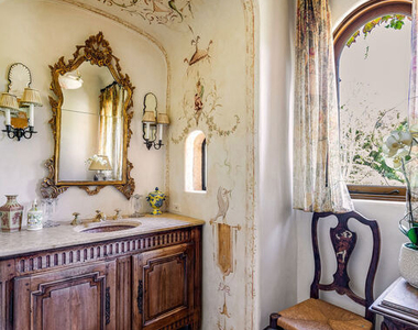 1550 Amalfi Drive - Photo Thumbnail 23
