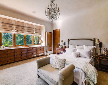 1550 Amalfi Drive - Photo Thumbnail 22