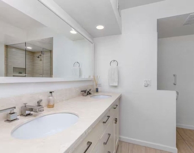 2960 Neilson Way - Photo Thumbnail 13