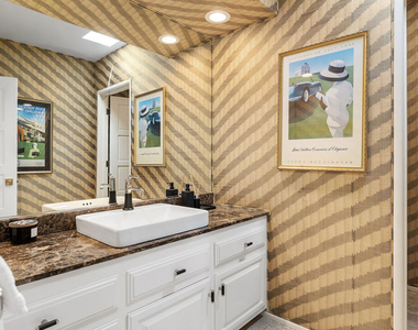 7834 Electra Drive - Photo Thumbnail 13