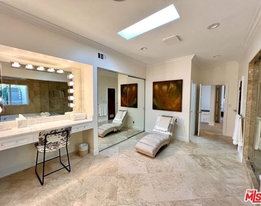 7834 Electra Drive - Photo Thumbnail 24