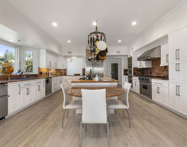 7834 Electra Drive - Photo Thumbnail 14