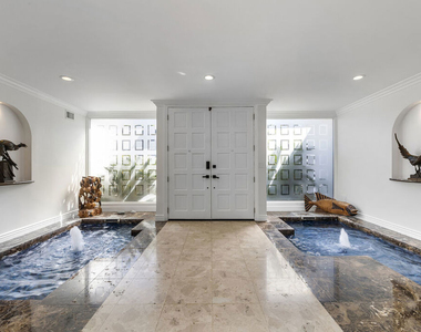 7834 Electra Drive - Photo Thumbnail 2