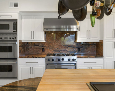 7834 Electra Drive - Photo Thumbnail 15