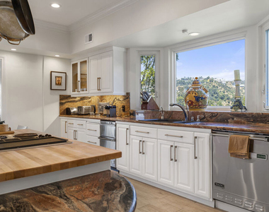 7834 Electra Drive - Photo Thumbnail 16