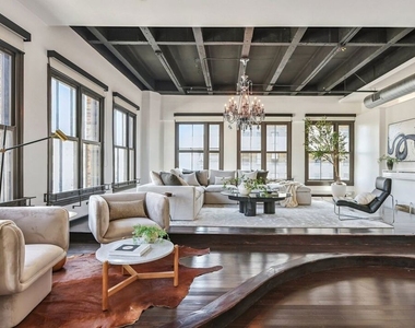 1645 N Vine Street - Photo Thumbnail 13